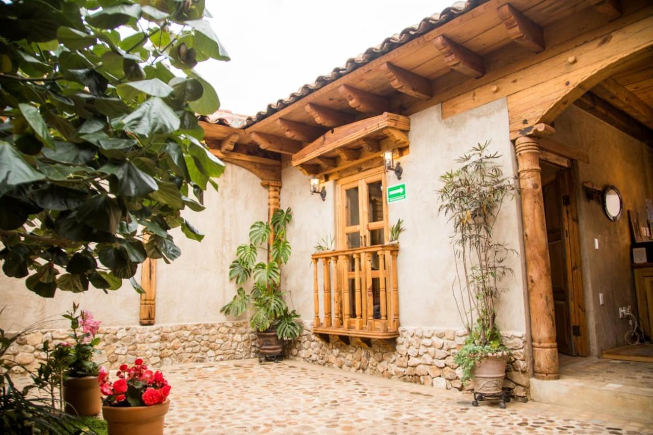 Hotel Casa De Gandhi San Cristóbal de Las Casas Εξωτερικό φωτογραφία